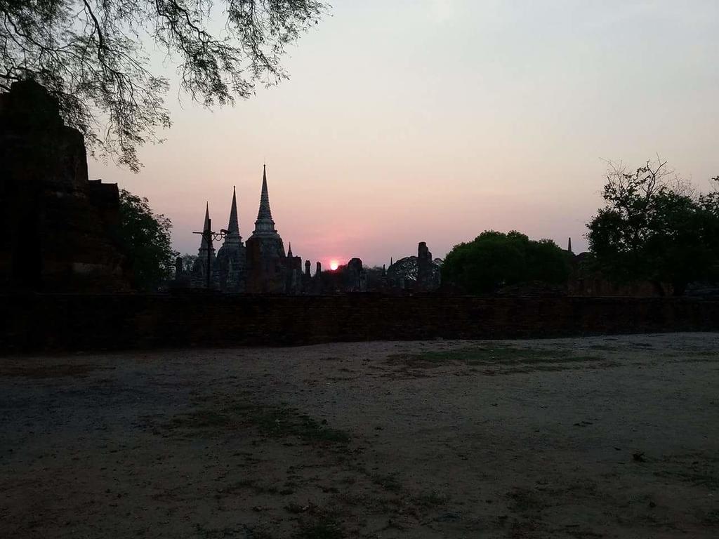 Brickhouse Ayutthaya Guesthouse Est 1986 Bagian luar foto