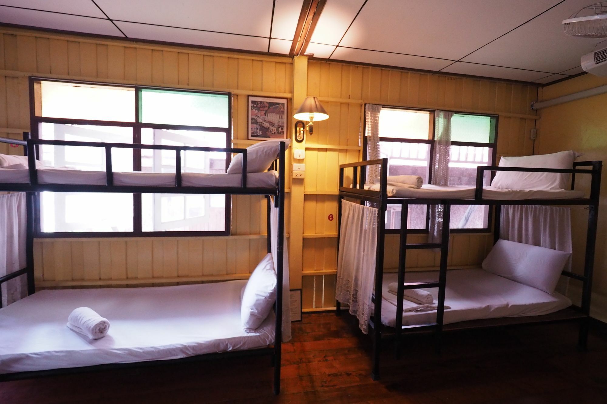 Brickhouse Ayutthaya Guesthouse Est 1986 Bagian luar foto